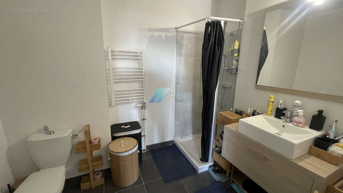Appartement à JUVIGNAC