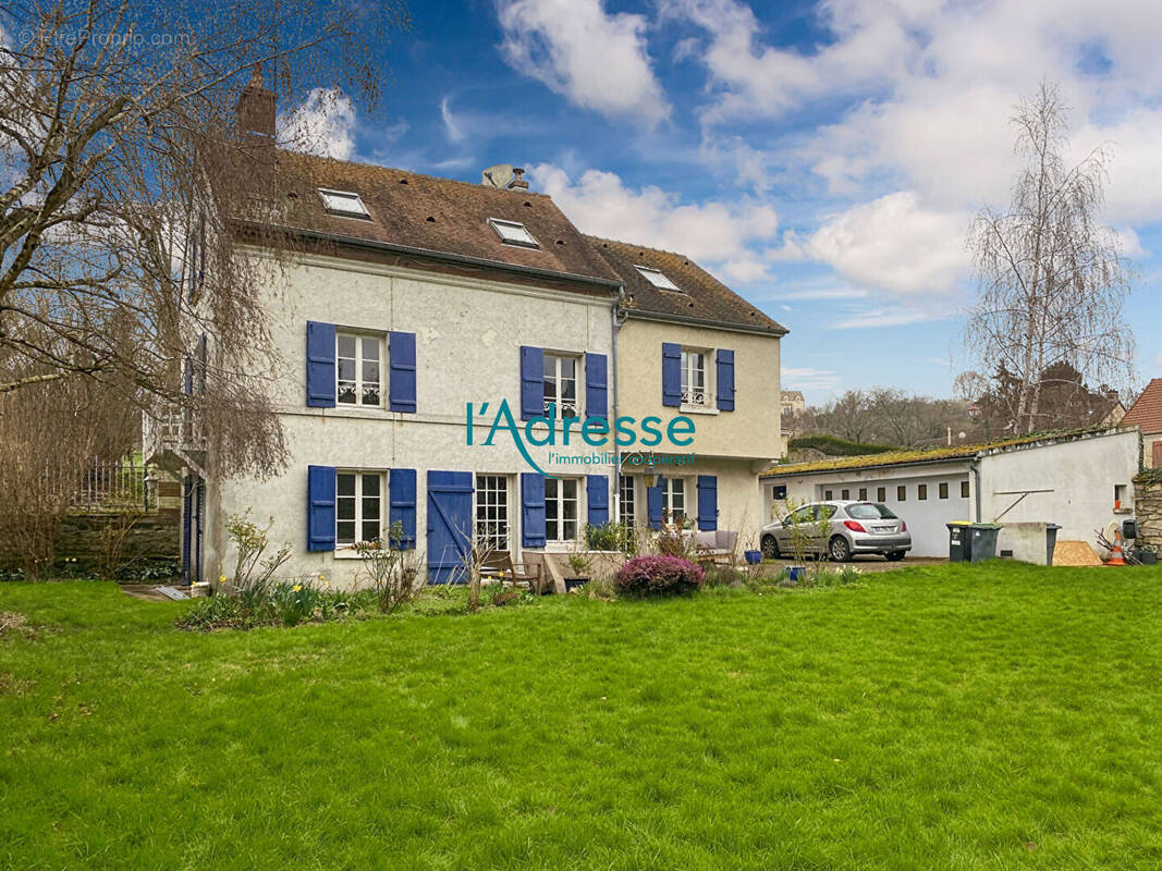 Maison à GAILLON-SUR-MONTCIENT