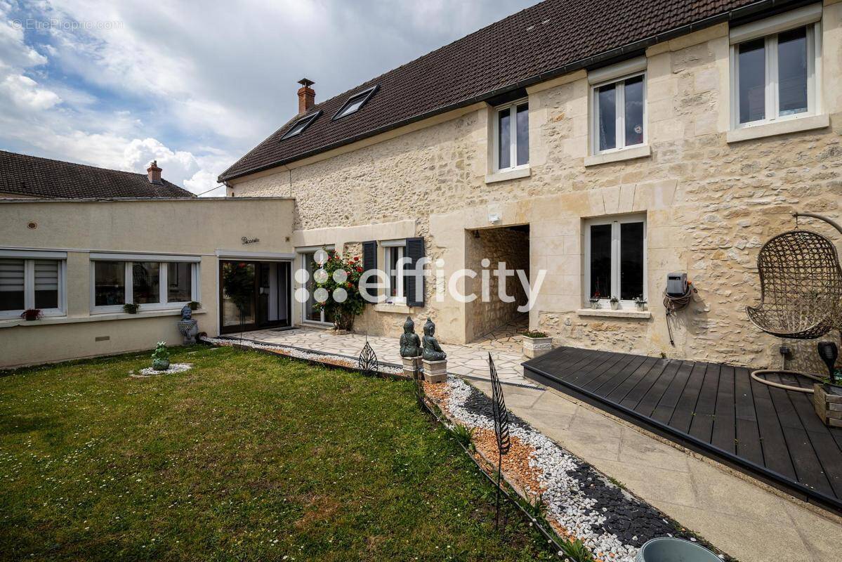 Maison à CAUFFRY
