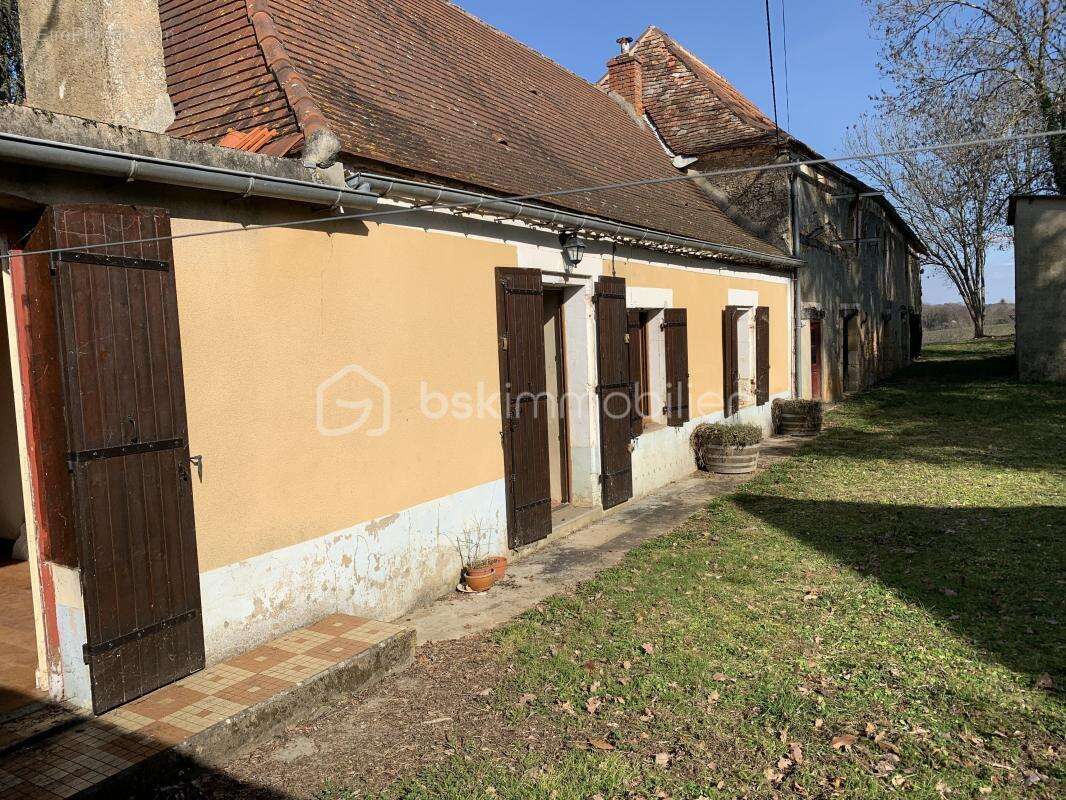Maison à PRESSIGNAC-VICQ