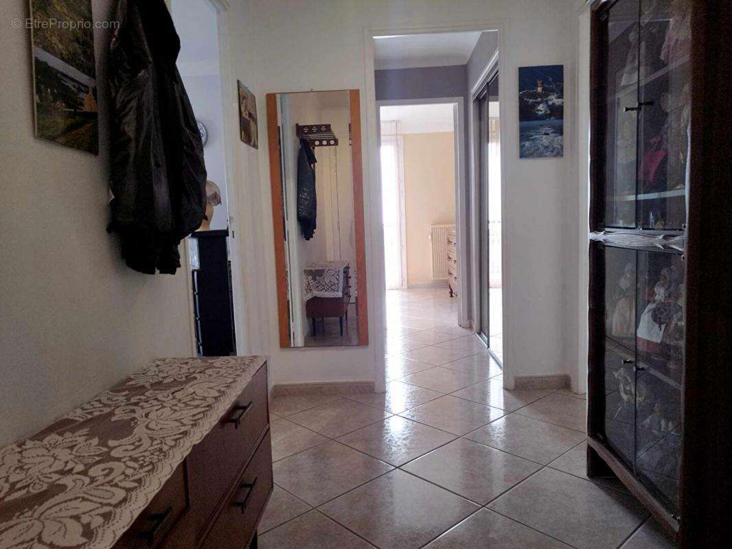 Appartement à PORT-DE-BOUC
