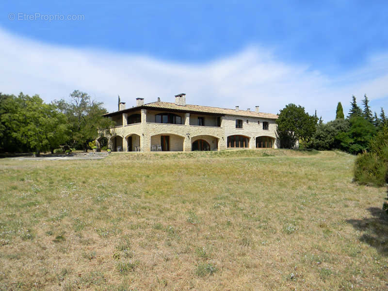 Maison à GRIGNAN