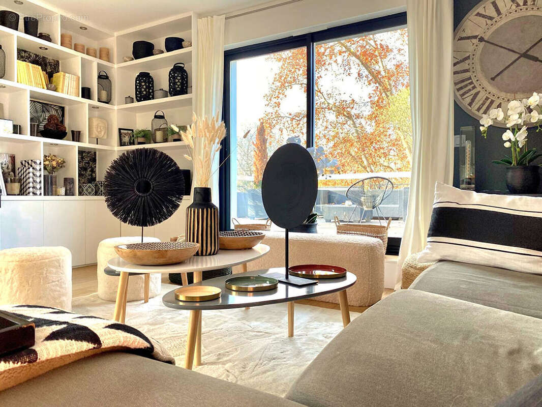 Appartement à SURESNES