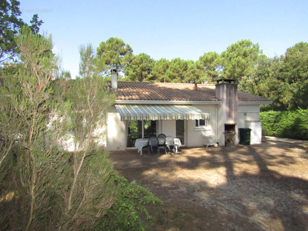 Maison à LACANAU