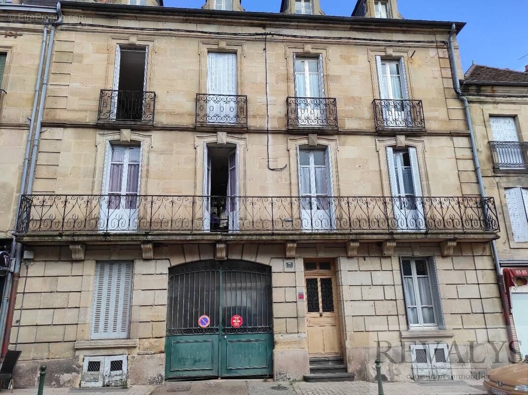 Maison à AUTUN