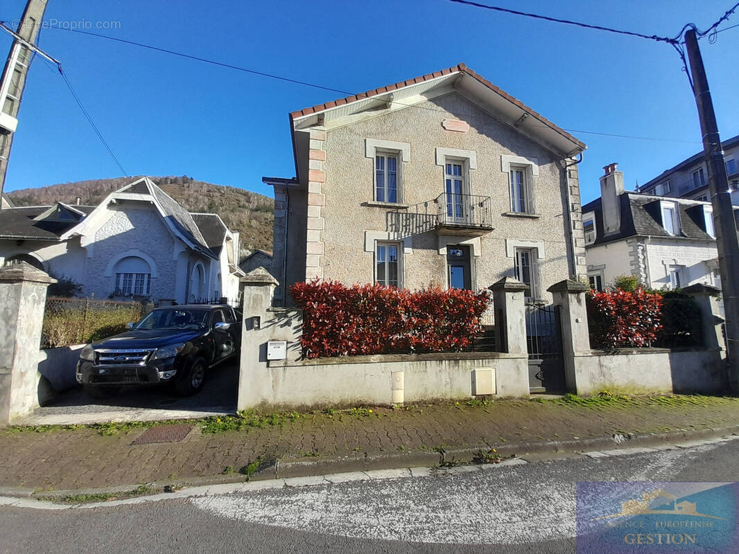 Maison à LOURDES