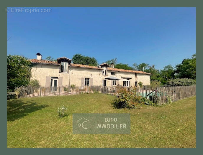 Maison à BAZAS