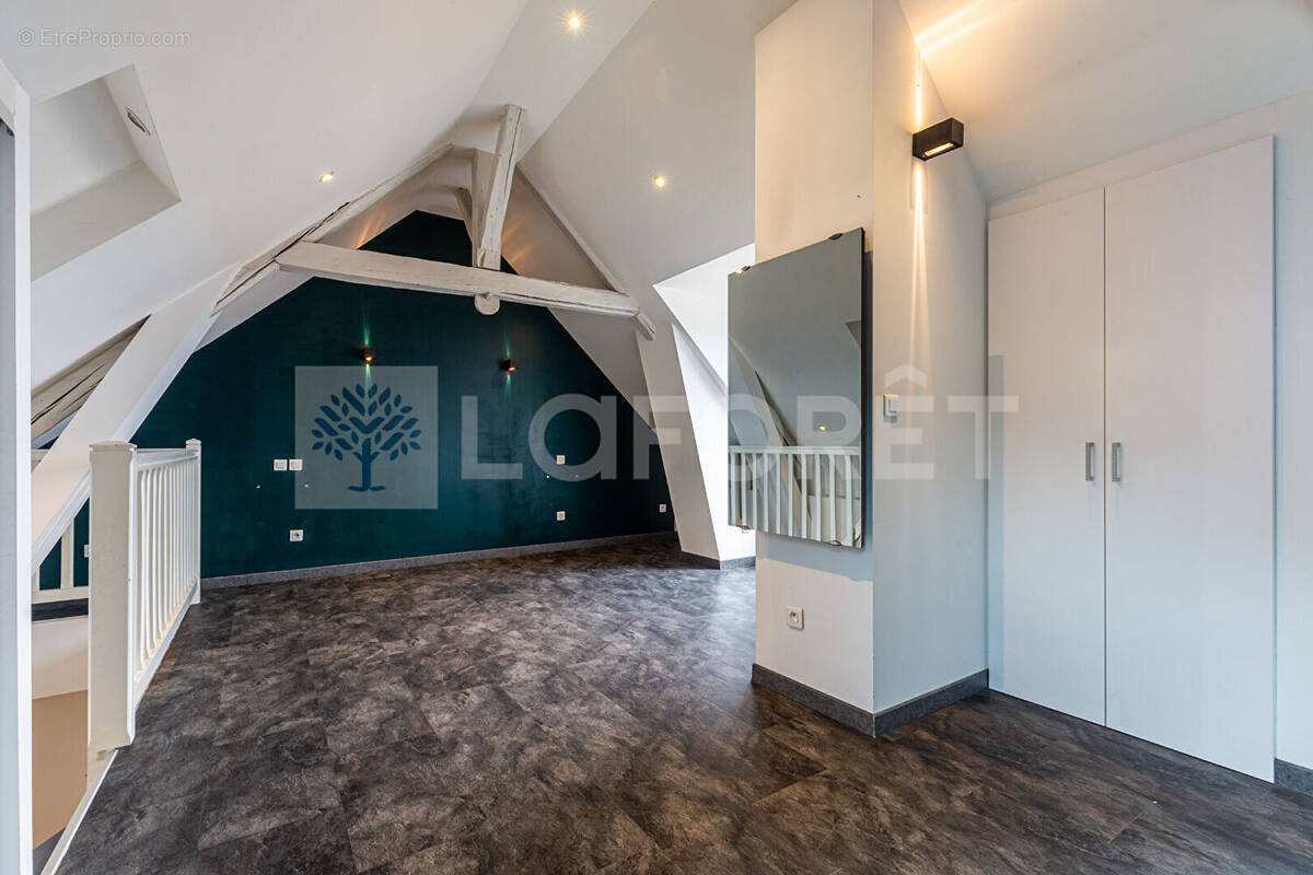 Appartement à POISY