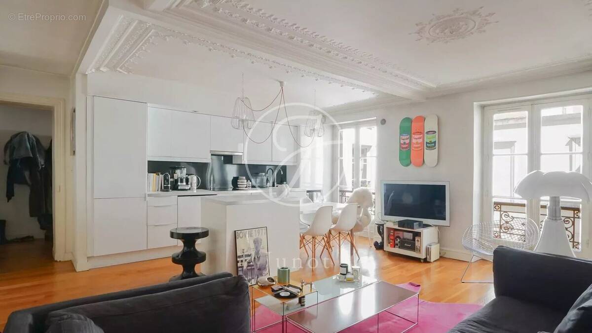 Appartement à PARIS-9E