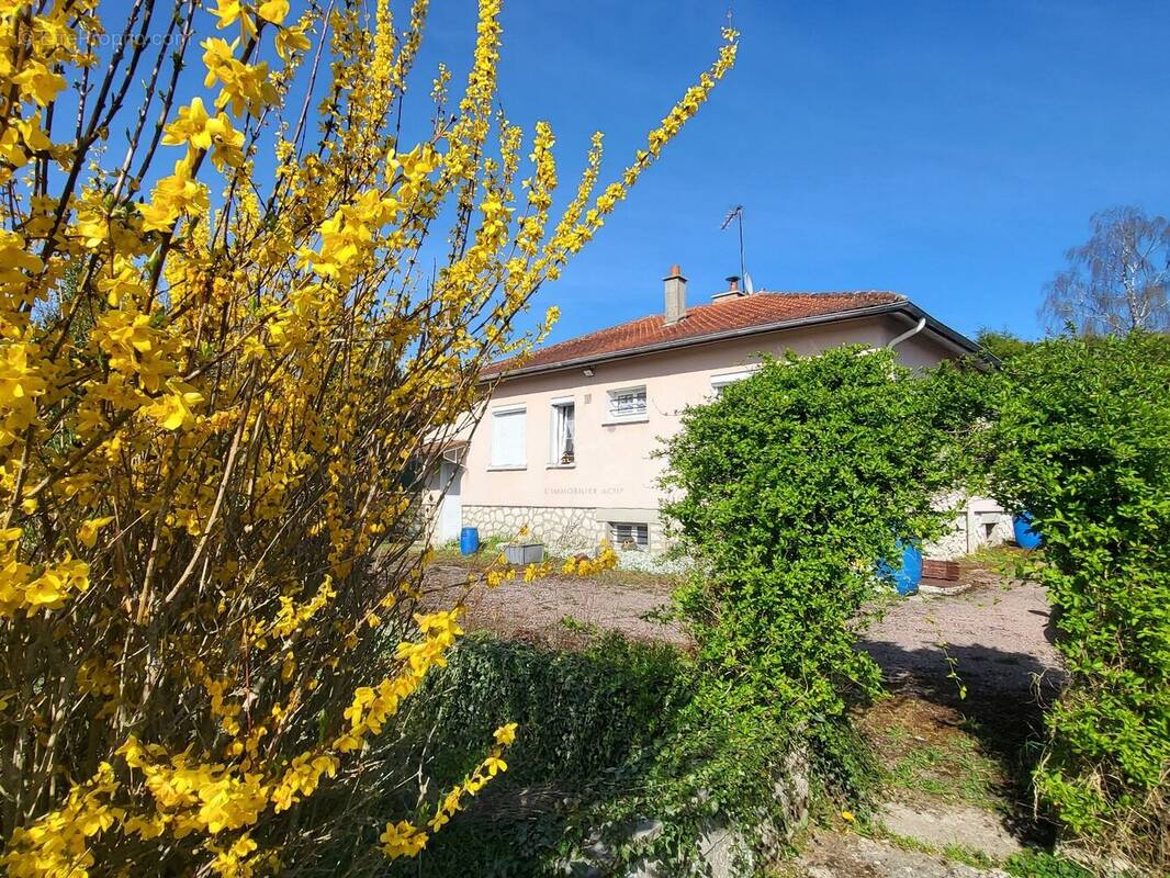 Maison à ESTERNAY