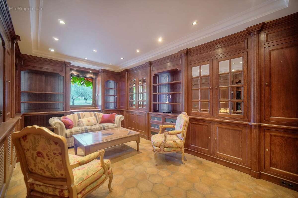 Maison à MOUGINS