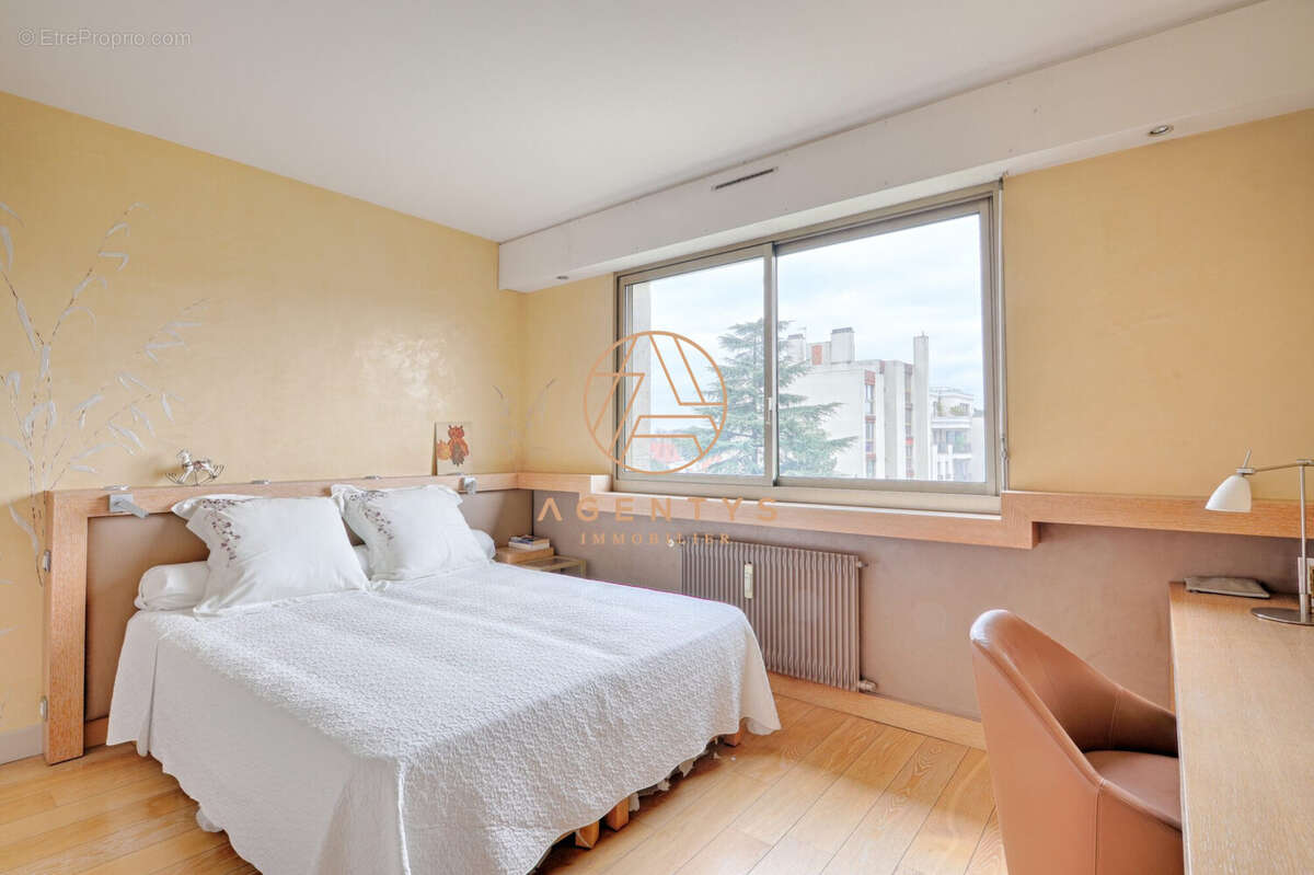 Appartement à SAINT-MAUR-DES-FOSSES
