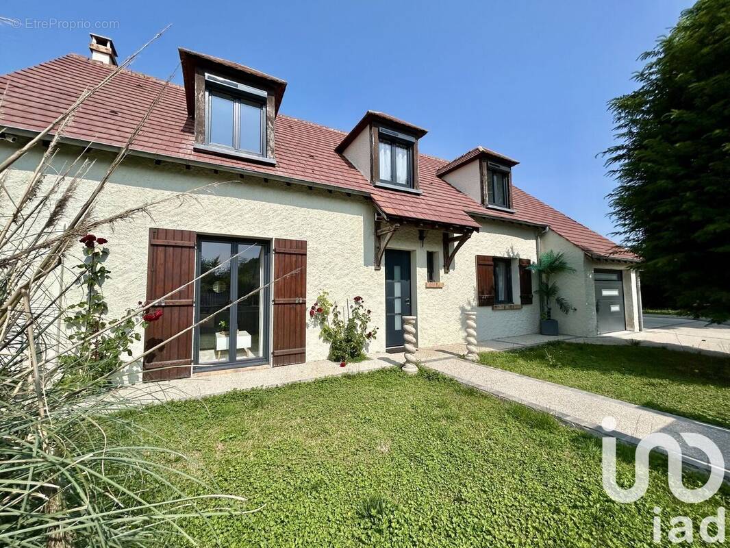 Photo 1 - Maison à LA CHAPELLE-LA-REINE