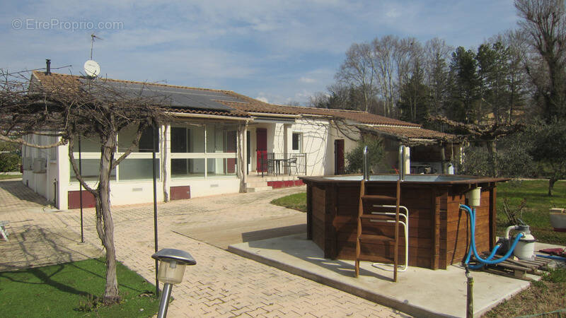 Maison à MAZAN