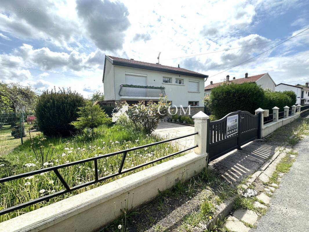Maison à CIREY-SUR-VEZOUZE