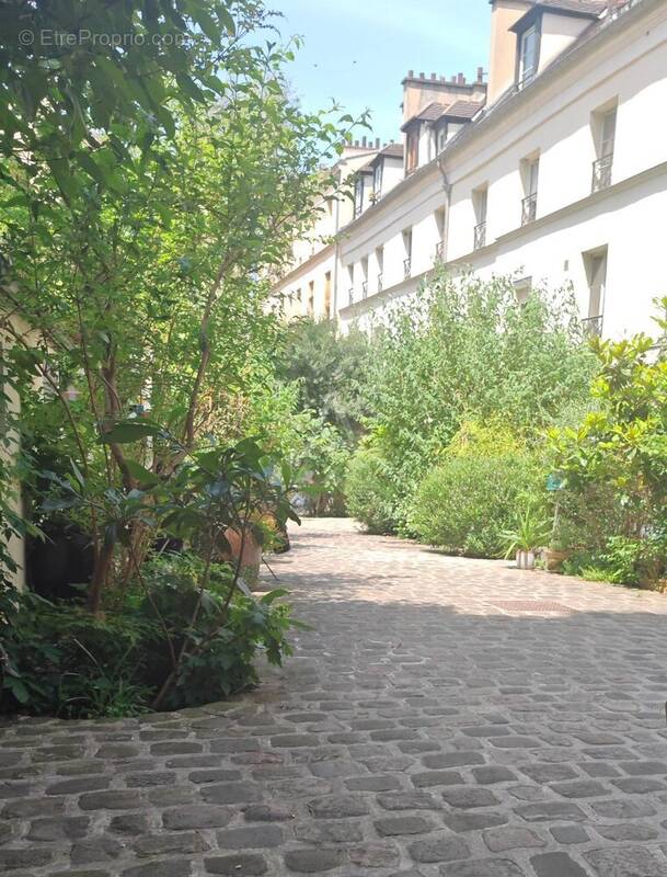 Appartement à PARIS-11E