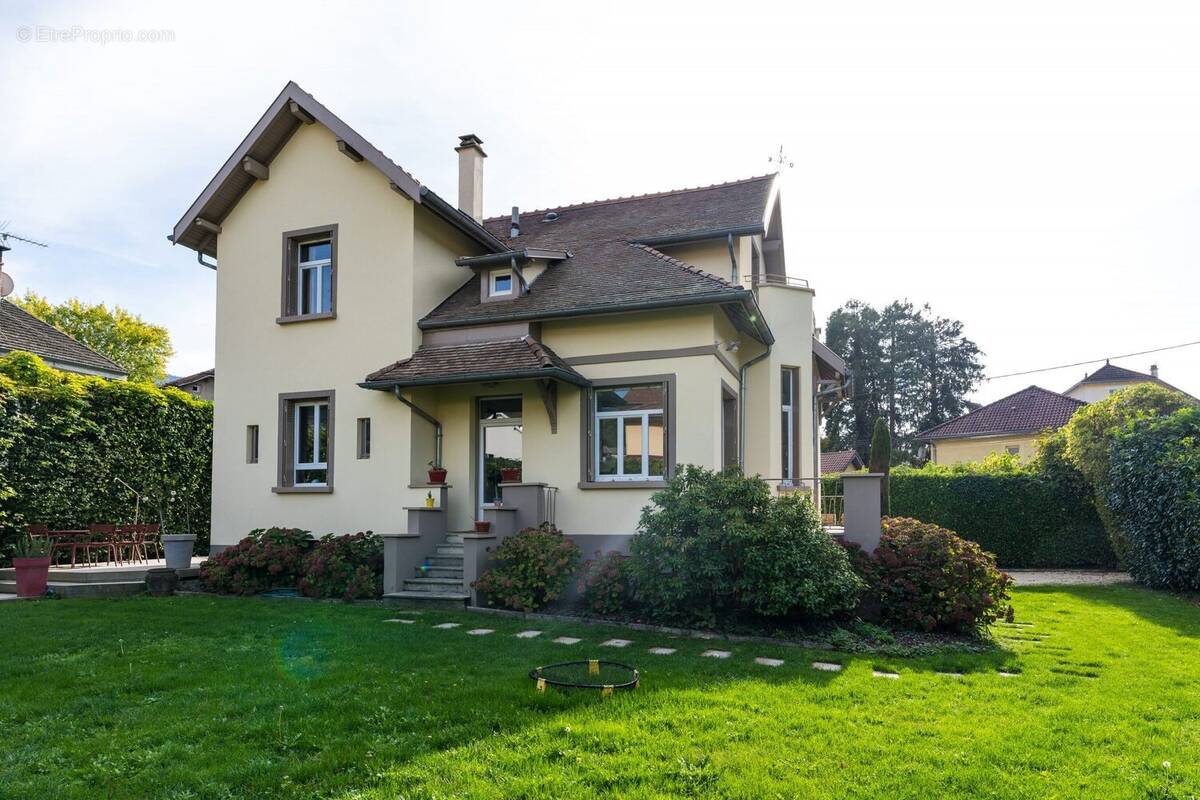 Maison à VAULNAVEYS-LE-HAUT