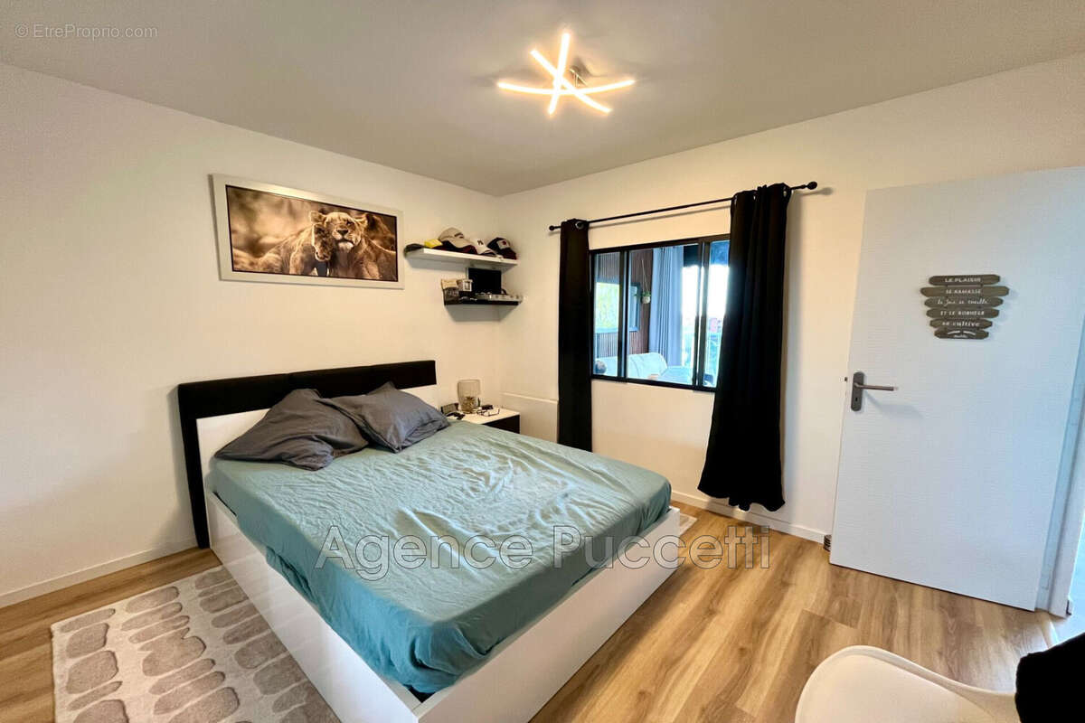 Appartement à VENCE