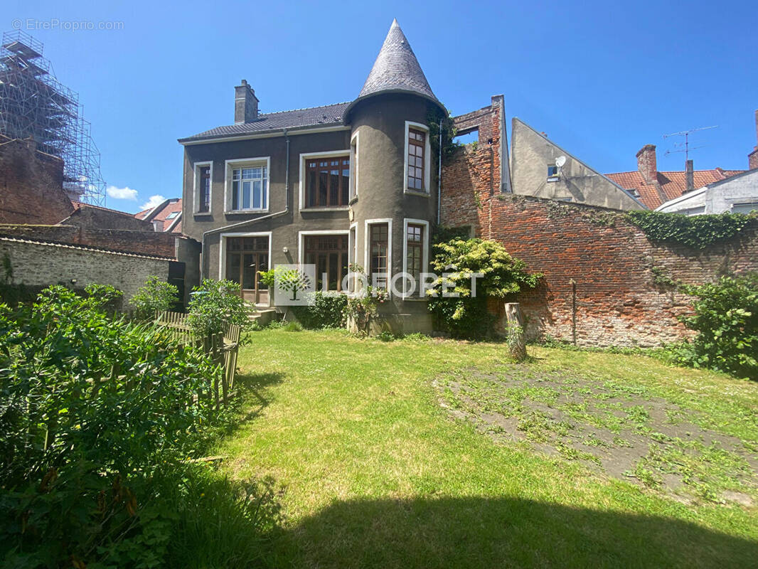 Maison à HESDIN