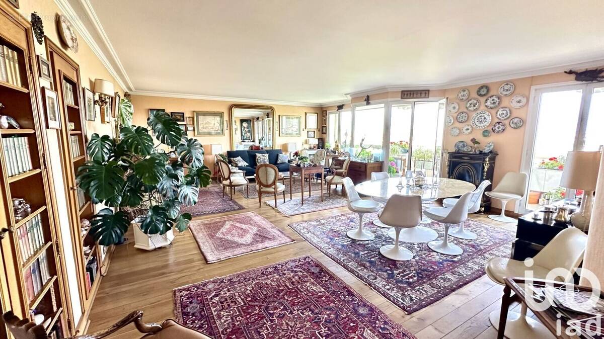 Photo 1 - Appartement à COURBEVOIE