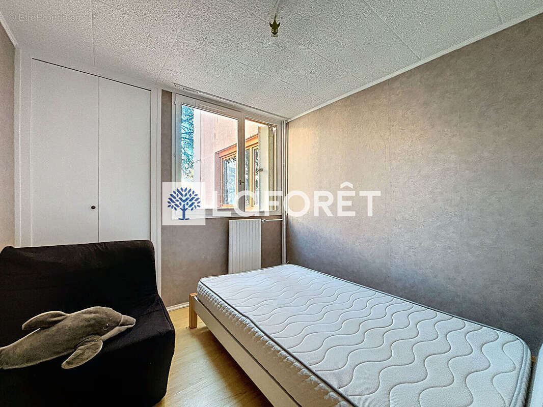 Appartement à DECINES-CHARPIEU
