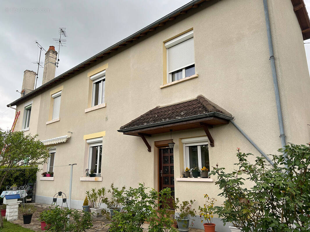 Maison à IMPHY