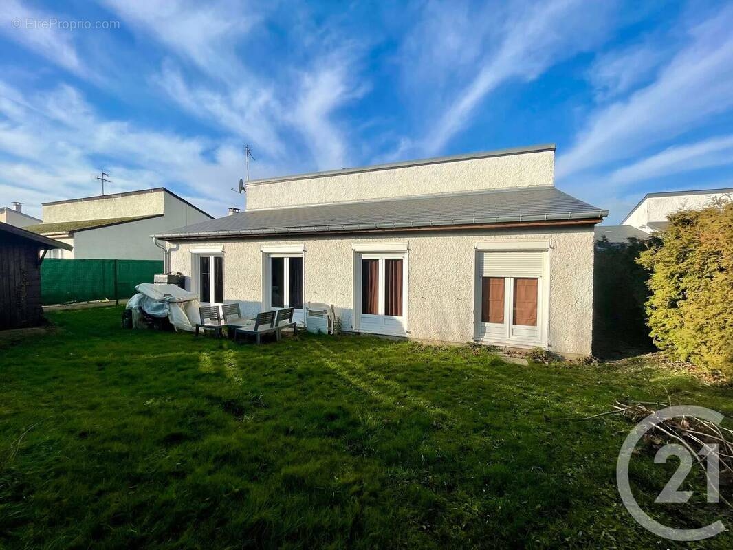 Maison à OTHIS