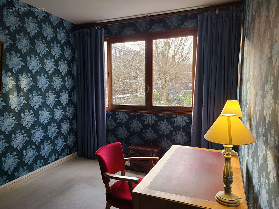 Appartement à FONTENAY-LE-FLEURY