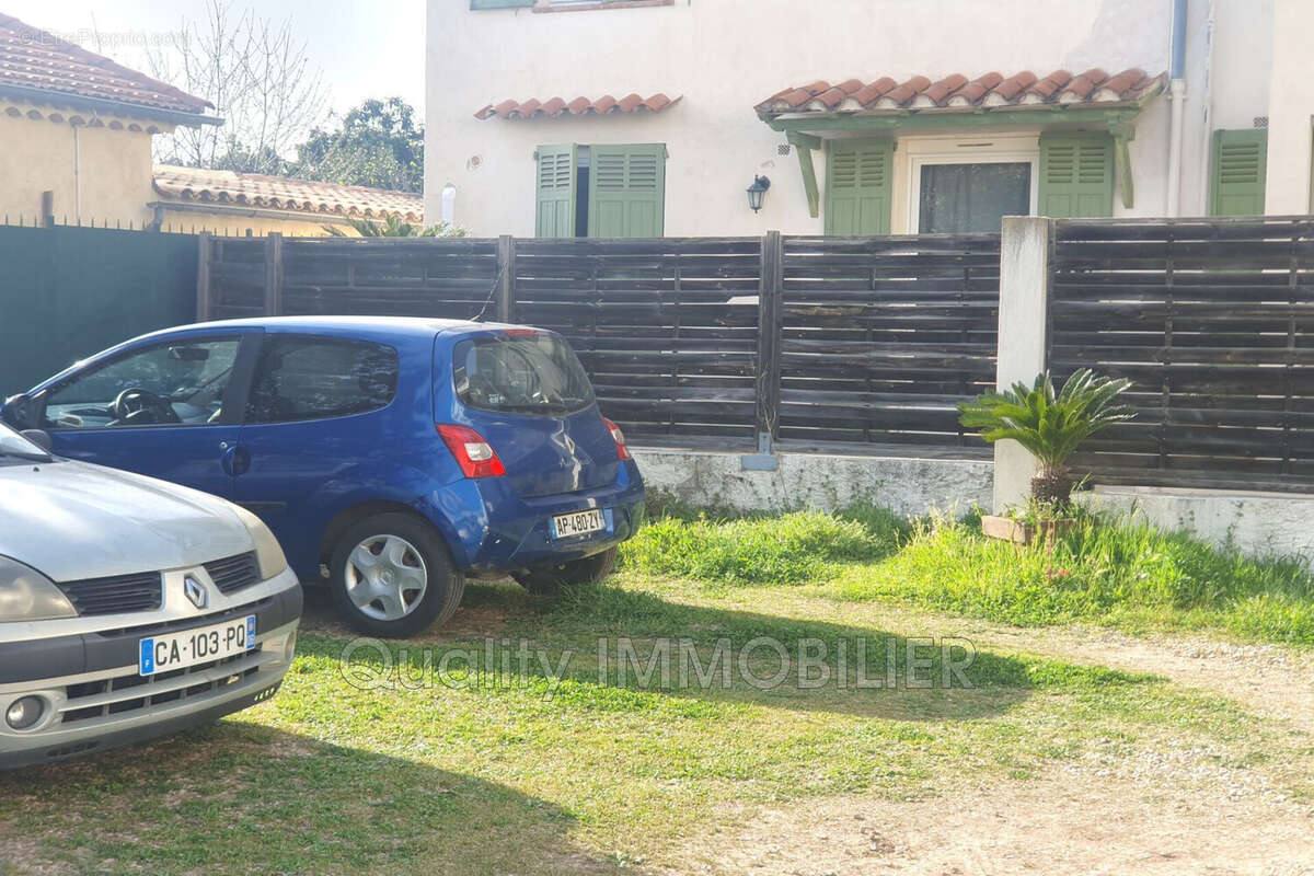 Appartement à BRANOUX-LES-TAILLADES