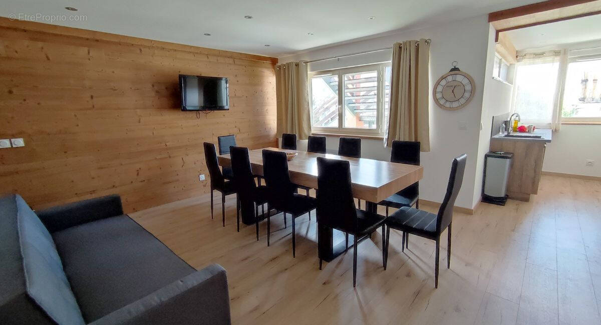 Appartement à SAINT-FRANCOIS-LONGCHAMP