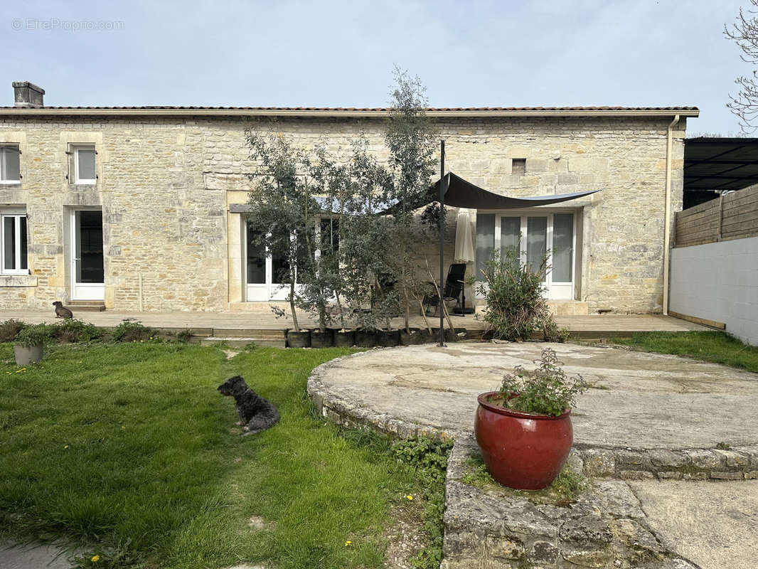 Maison à JARNAC