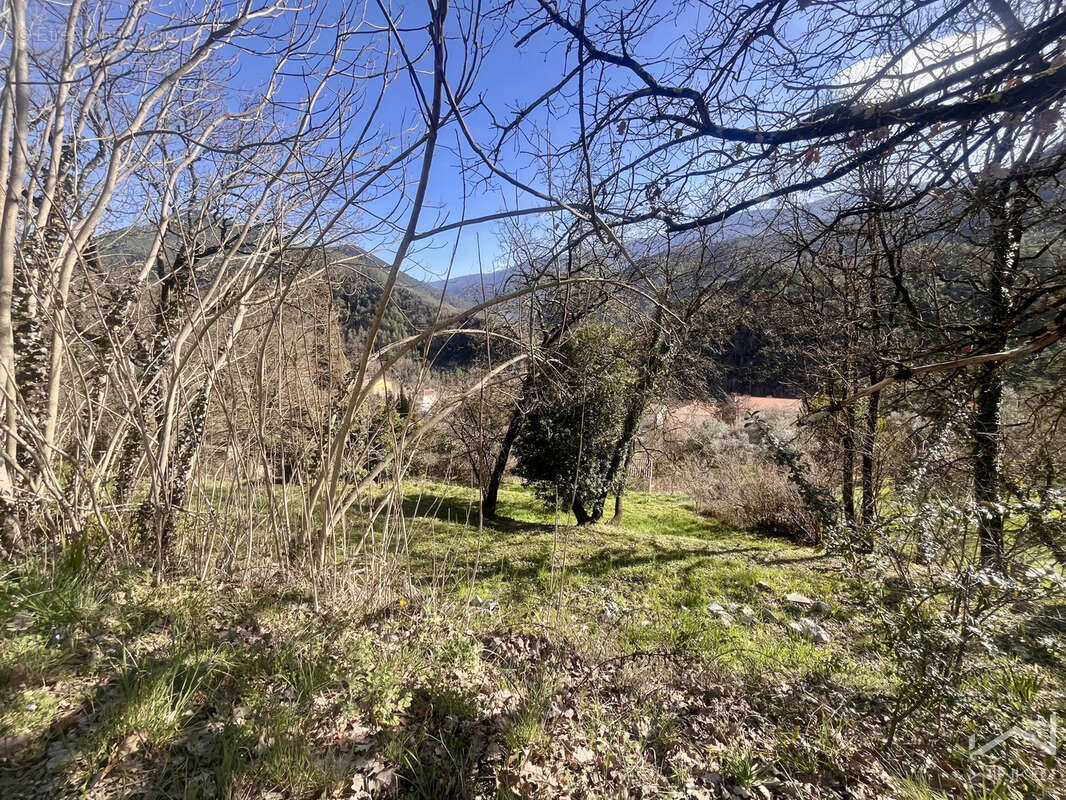 Terrain à ROQUESTERON