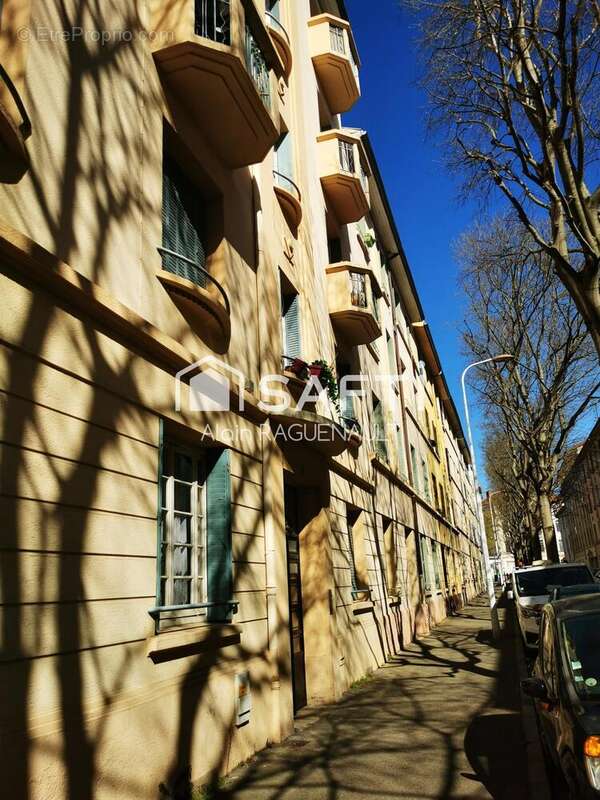 Photo 6 - Appartement à LYON-8E