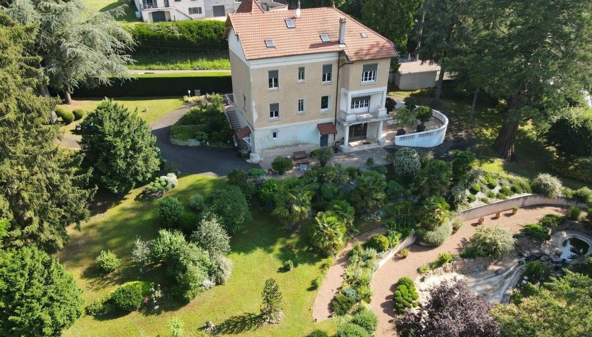 Maison à GRANDRIS