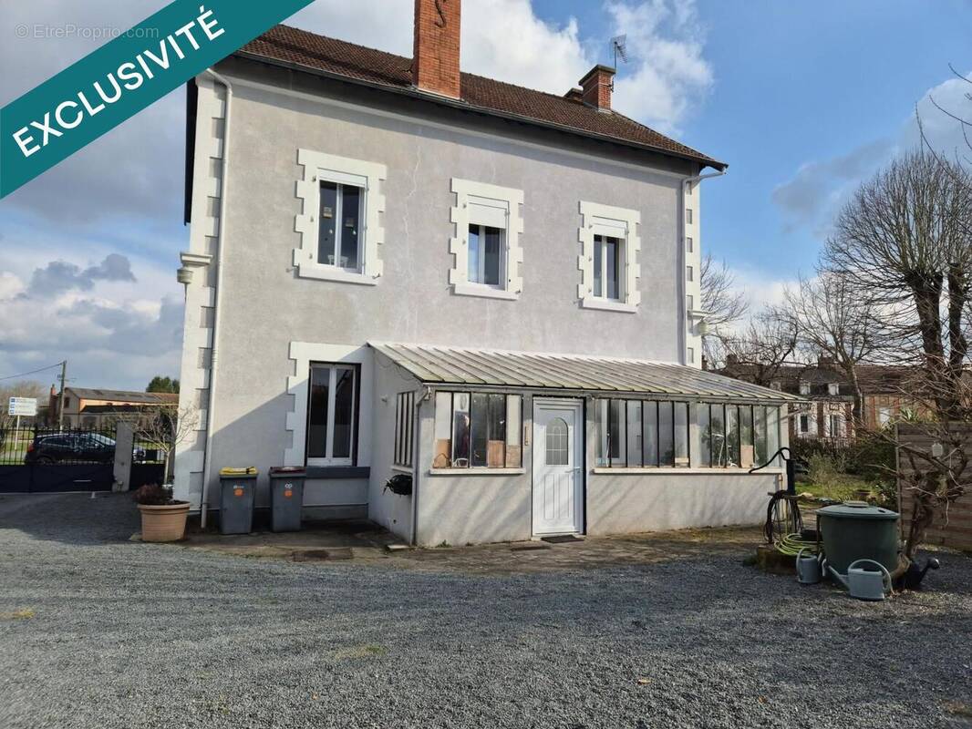 Photo 1 - Maison à COSNE-D&#039;ALLIER