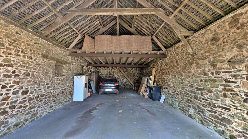 Maison à LECOUSSE