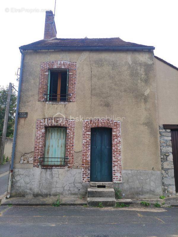 Maison à FERRIERES-EN-GATINAIS