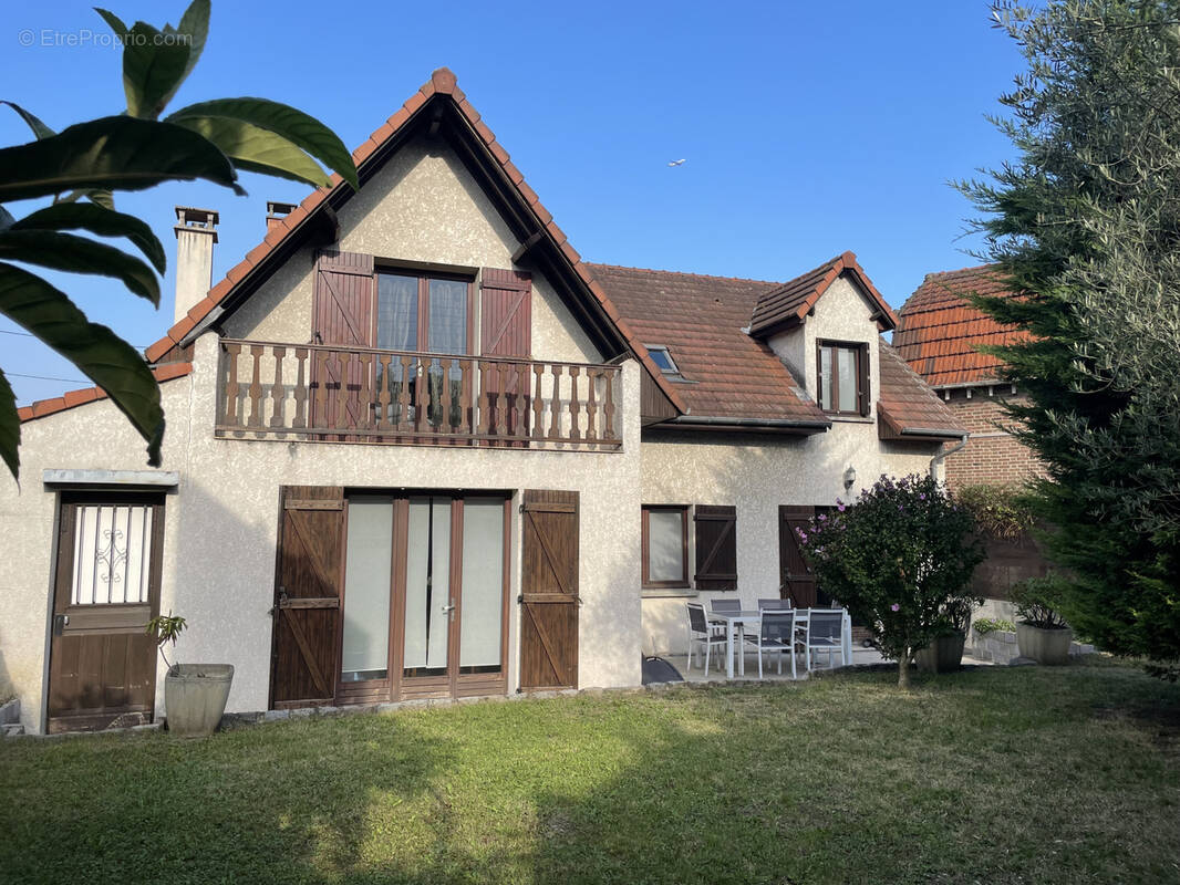 Maison à MONTIGNY-LES-CORMEILLES