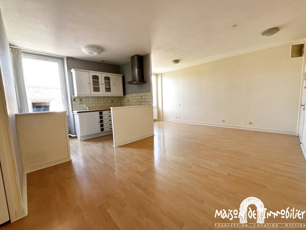 Appartement à COGNAC