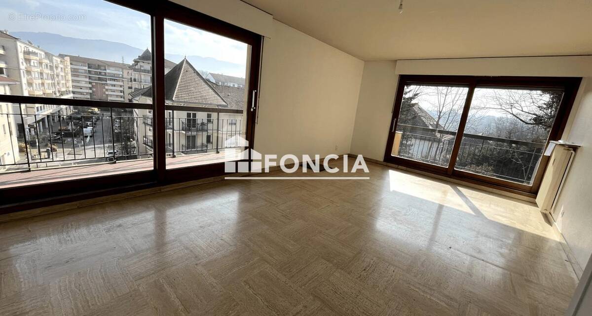 Appartement à SAINT-JULIEN-EN-GENEVOIS