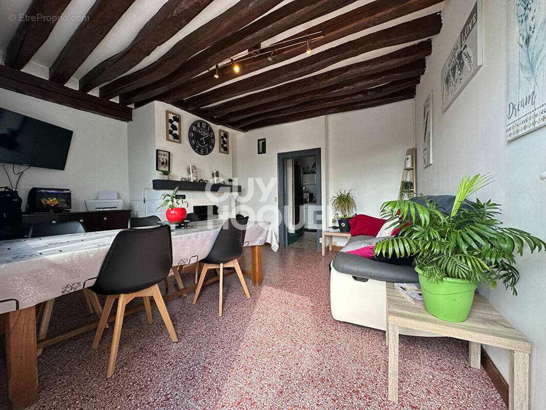 Maison à FERVAQUES