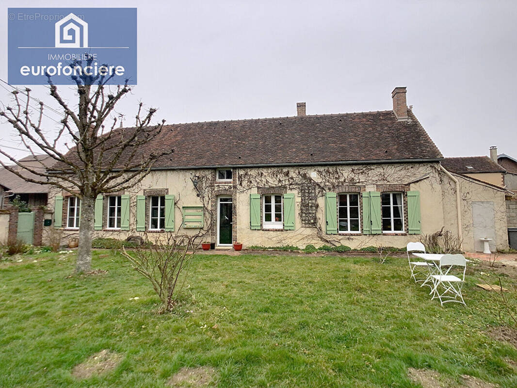 Maison à FLACY
