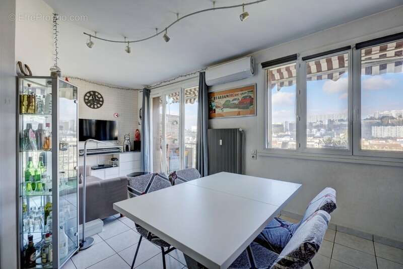 Appartement à LYON-4E