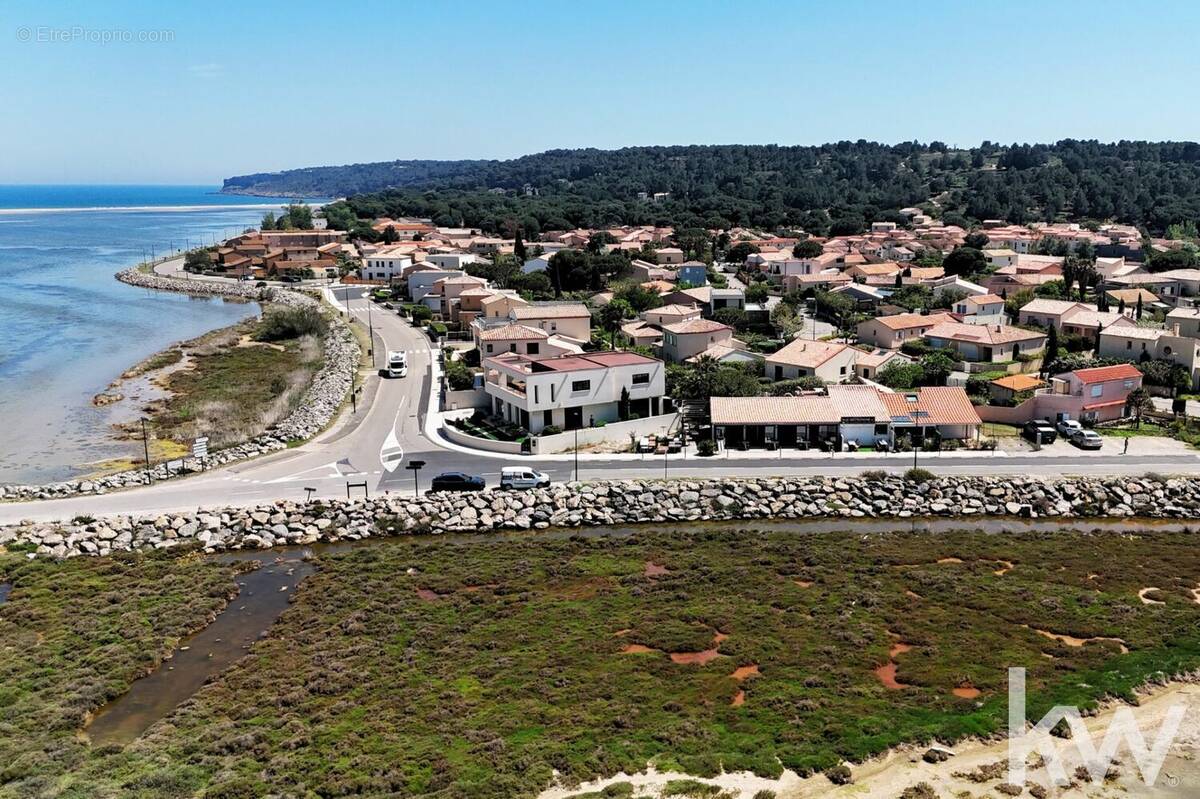 Commerce à LEUCATE