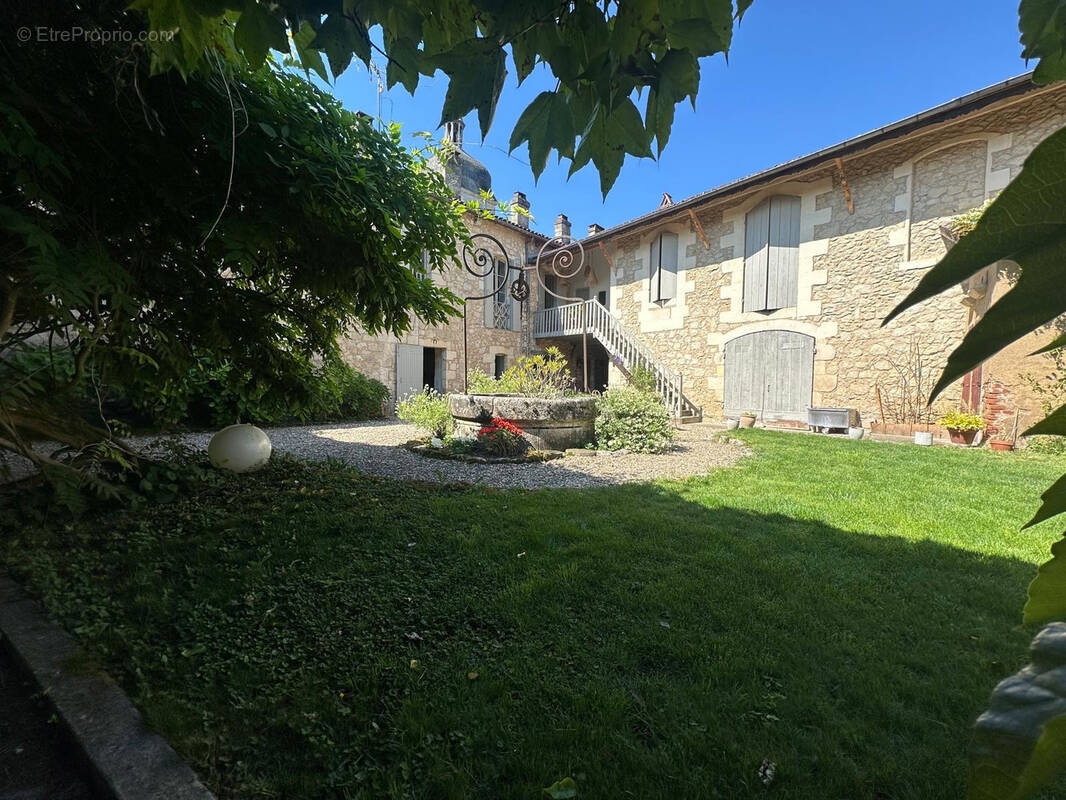 Maison à RIONS