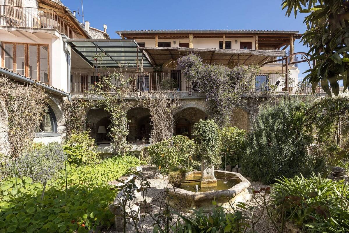 Appartement à LA COLLE-SUR-LOUP