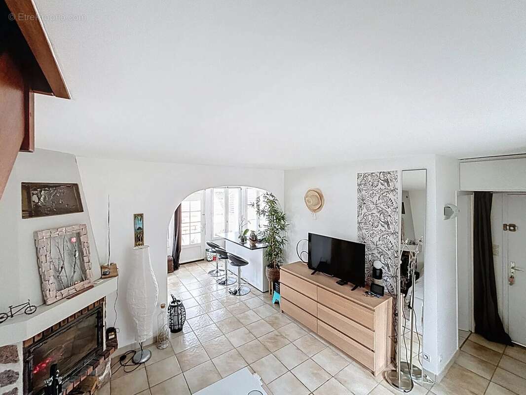 Appartement à SAINT-REMY-L&#039;HONORE