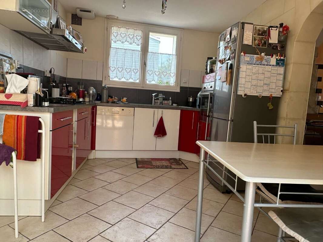 Maison à LONGUE-JUMELLES