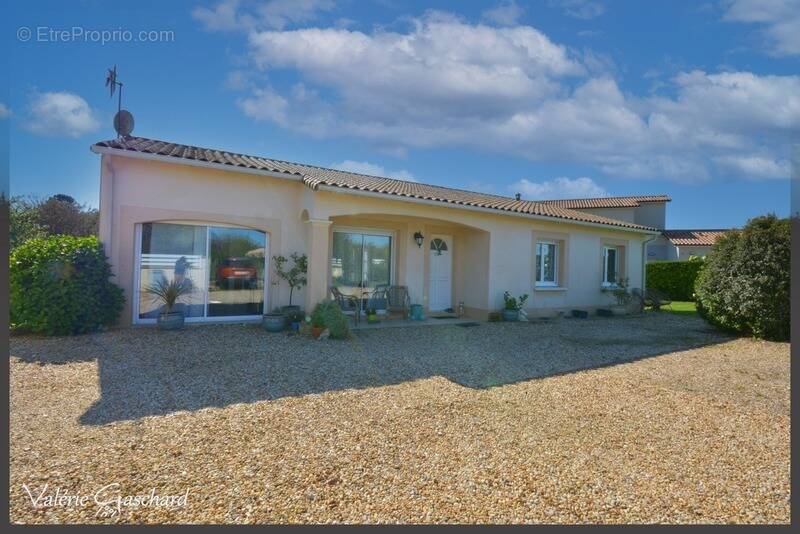 Maison à MONTPON-MENESTEROL