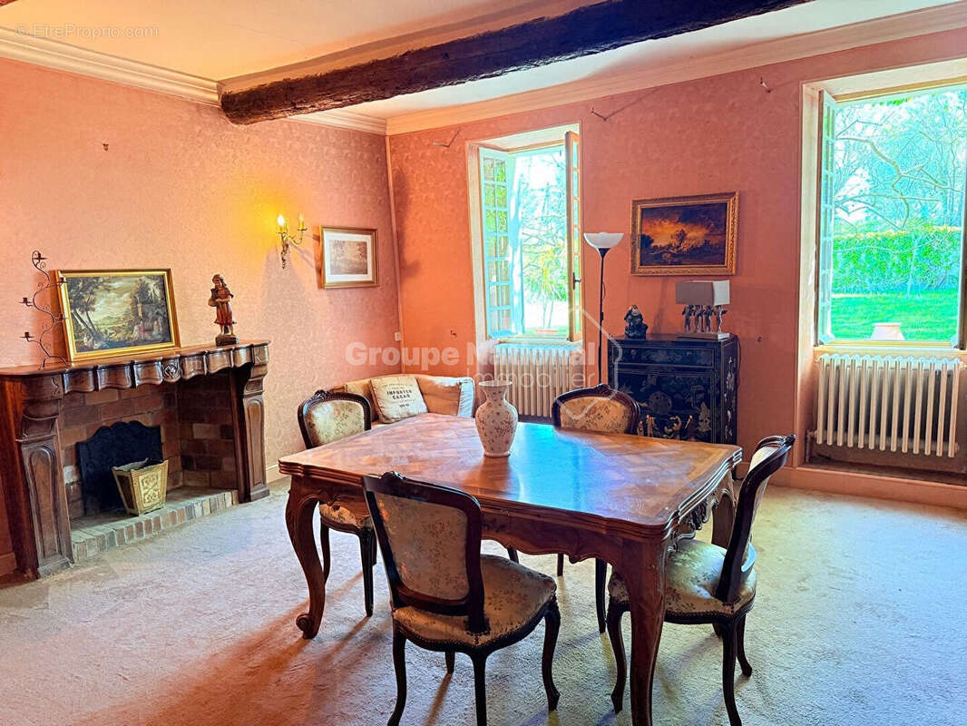 Maison à MONTEUX